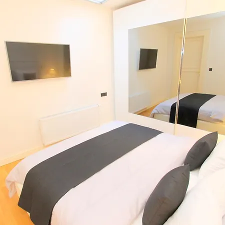 Luxury Apartments Krocinova Prague Exterior photo
