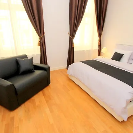 Luxury Apartments Krocinova Prague Exterior photo